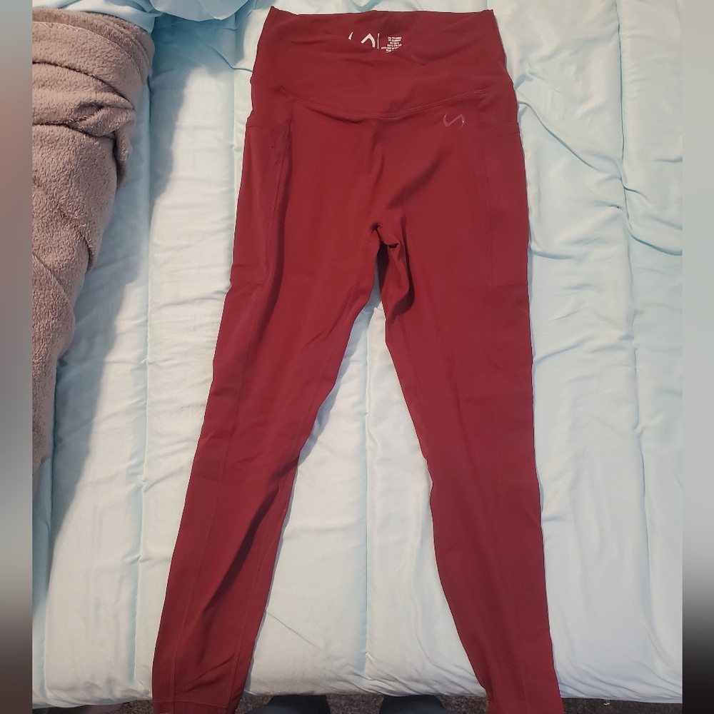 TLF Tempo Pocket Leggings Cherry Red Size M